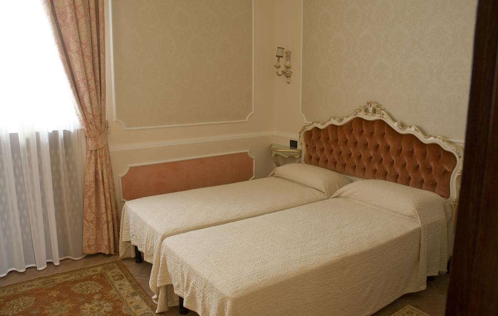 Appartamento Ca' Cavalli Venedik Oda fotoğraf